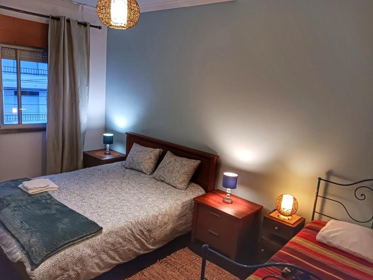 Hotel Flamingo'S Bay à Corroios Extérieur photo